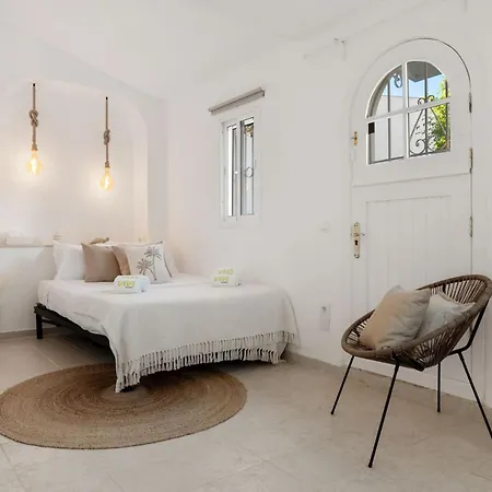 Villa Vivi Homes - Casa Blanca - Private Pool - Big Garden - Terras
