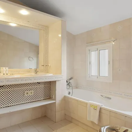 Villa Vivi Homes - Casa Blanca - Private Pool - Big Garden - Terras