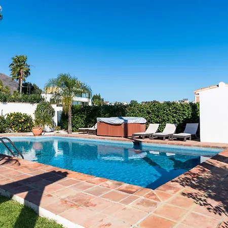Villa Vivi Homes - Casa Blanca - Private Pool - Big Garden - Terras