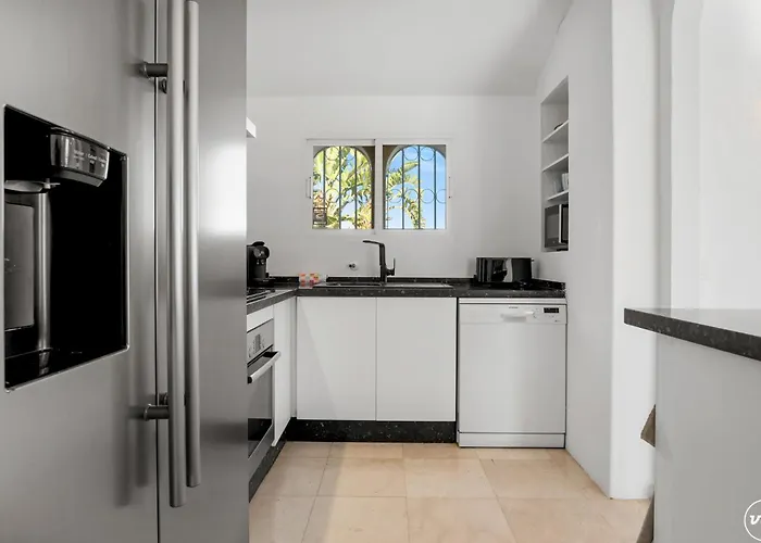 Villa Vivi Homes - Casa Blanca Estepona