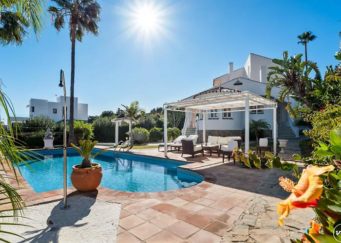 Vivi Homes - Casa Blanca *