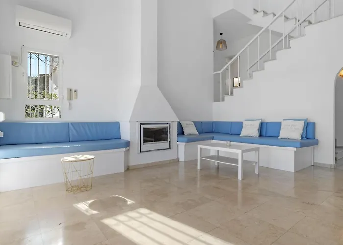 Vivi Homes - Casa Blanca Estepona