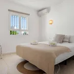 Vivi Homes - Casa Blanca - Private Pool - Big Garden - Jacuzzi - Terras Villa